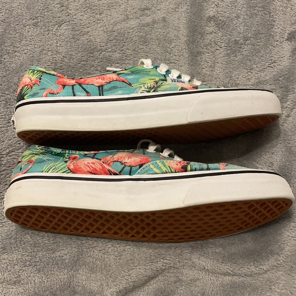🔴SOLD🔴Flamingo Vans - Picture 2 of 6